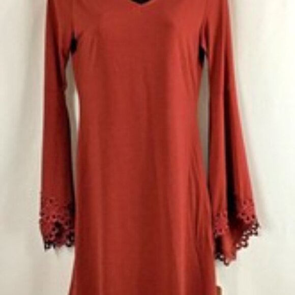 HAANI New York V-Neck Burgundy Dress Long Bell Eyelet Sleeve Petite Small NWT - Picture 2 of 10